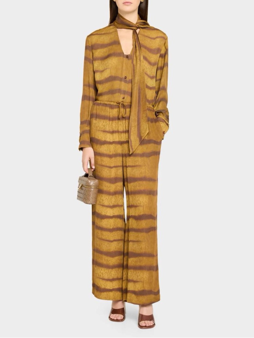 NWOT* Frame the silk lounge pants - size M - Picture 2 of 8